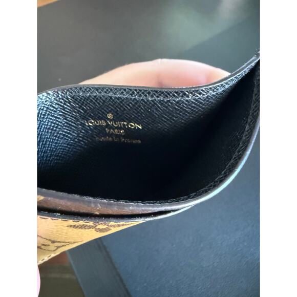 Louis Vuitton Reverse Monogram Cardholder - Picture 6 of 9